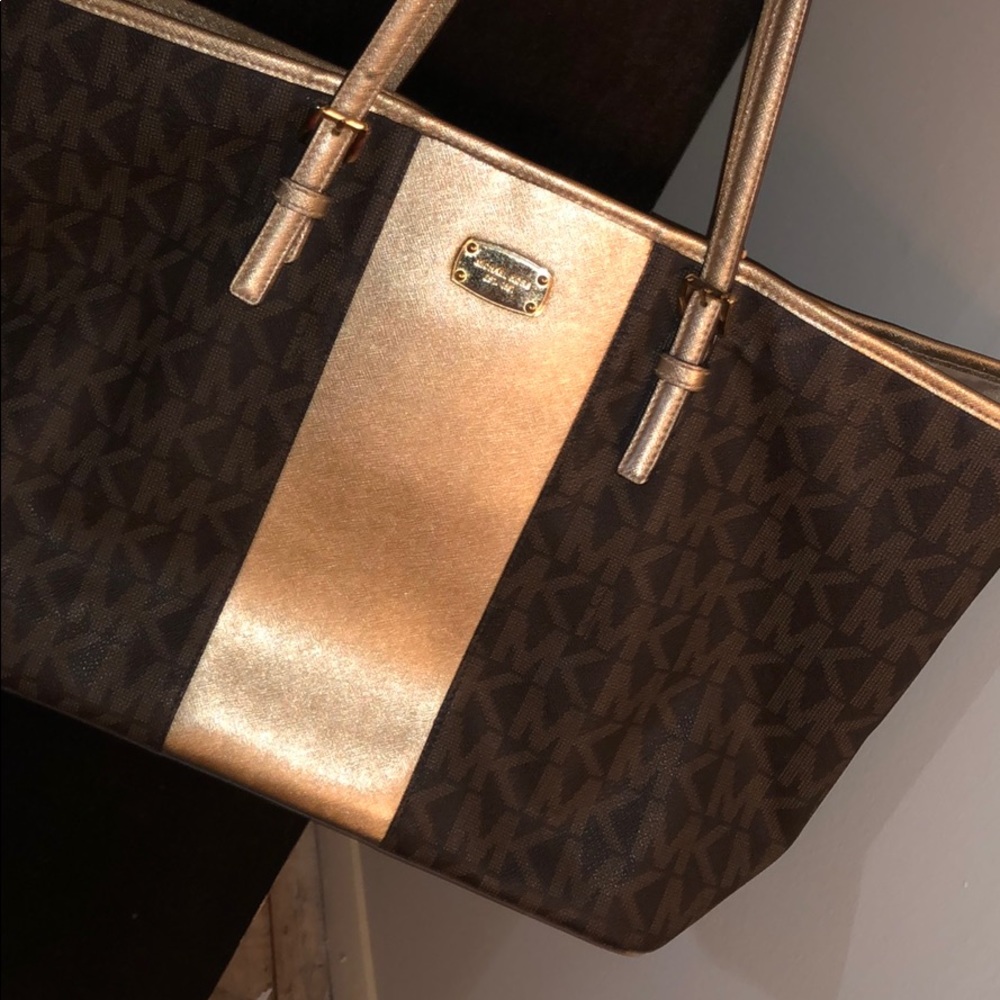 Michael Kors purse